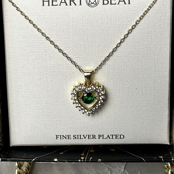 3/$20 💥 Gold Plated Heartbeat Emerald Stone Necklace Heart Shaped Pendent - Picture 1 of 17